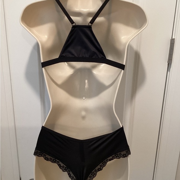 Victoria’s Secret 3 piece Set,  NWOT - Picture 16 of 16